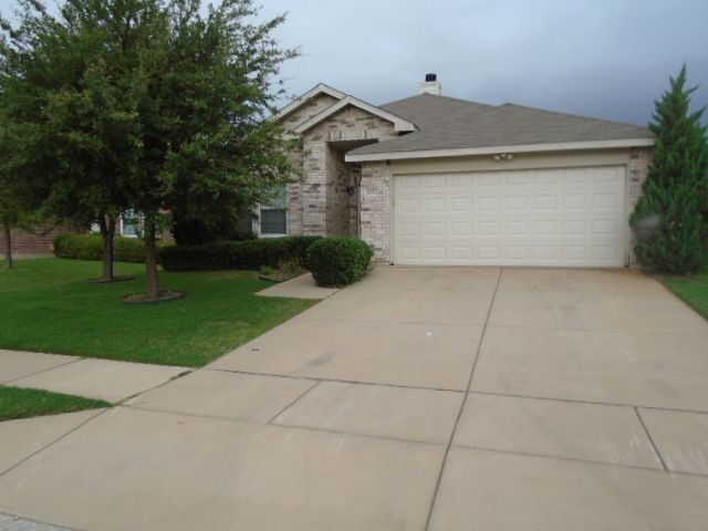 12713 Lost Prairie Dr, Fort Worth, TX 76244