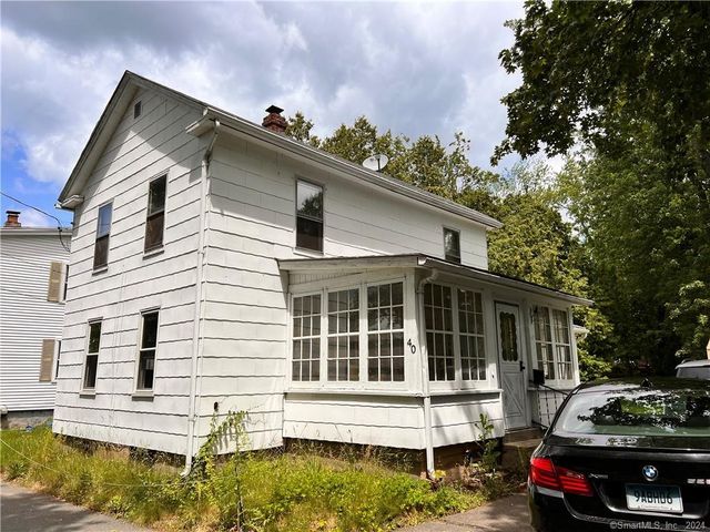 40 Thompson Ct, Enfield, CT 06082