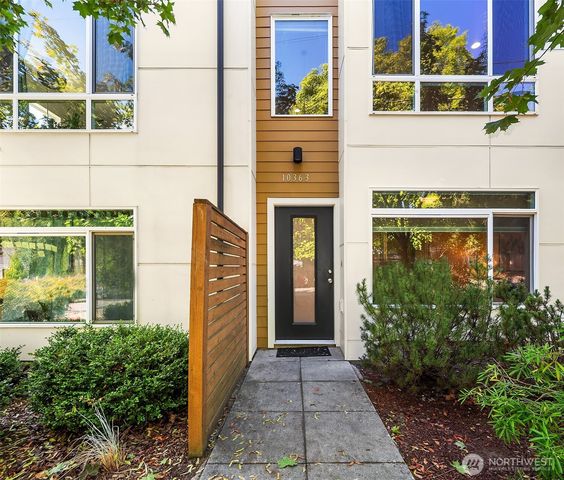 10363 Ashworth Avenue N, Seattle, WA 98133