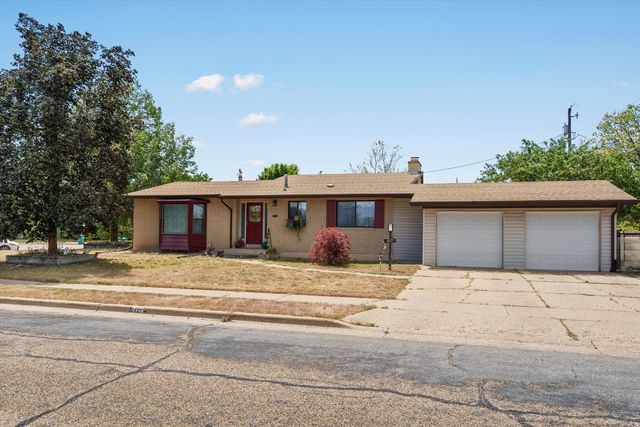 2427 W  5025 S, Roy, UT 84067