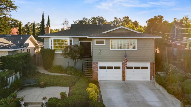 831 Mohican Way, Redwood City, CA 94062