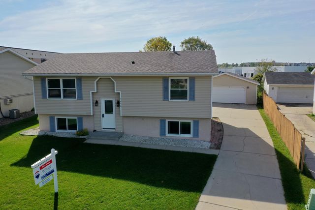 2420 48th St NW, Rochester, MN 55901