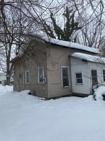 725 Church St, Medina, NY 14103