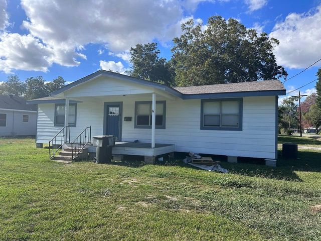 5149 32nd St, Groves, TX 77619