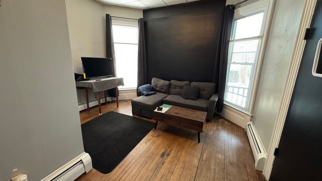 6 N  Main Ave #10, Orono, ME 04473