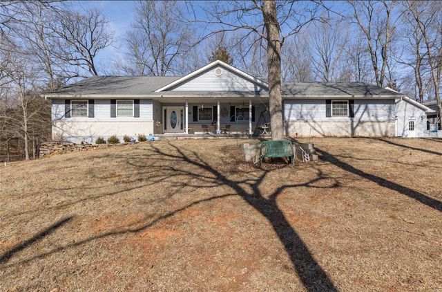 1004 McCormick Dr, Bonne Terre, MO 63628