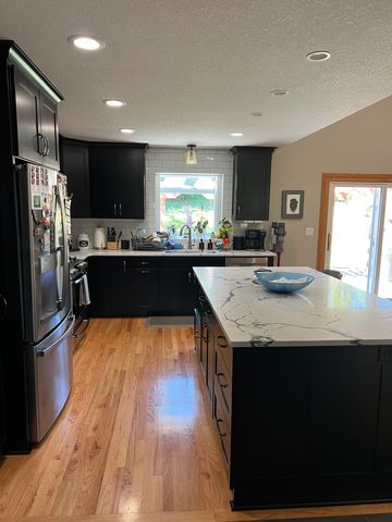 703 20th Ave SW, Rochester, MN 55902