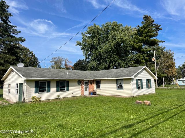 3673 State Route 7, Howes Cave, NY 12092