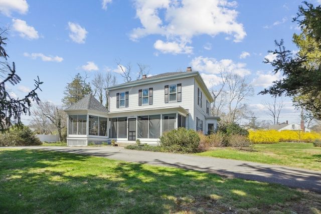 169 First Parish Rd, Scituate, MA 02066