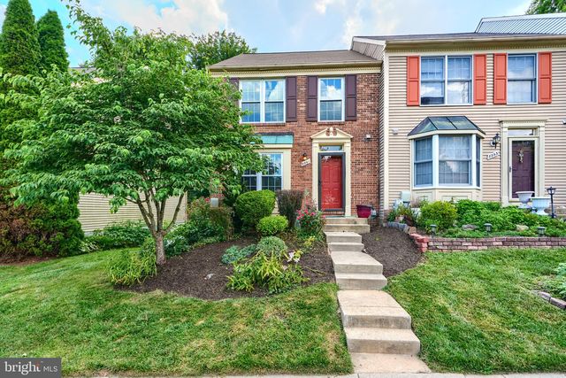 8861 Manahan Dr, Ellicott City, MD 21043