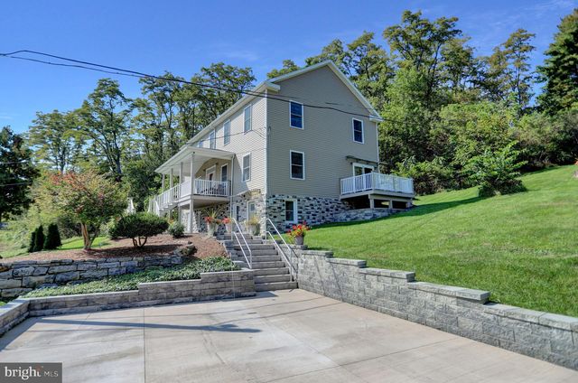 1767 Houserville Rd, State College, PA 16801