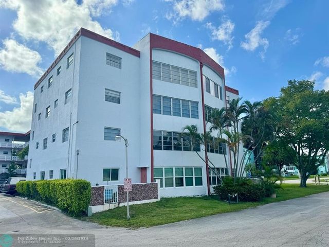 4000 NW 44th Ave #106, Lauderdale Lakes, FL 33319