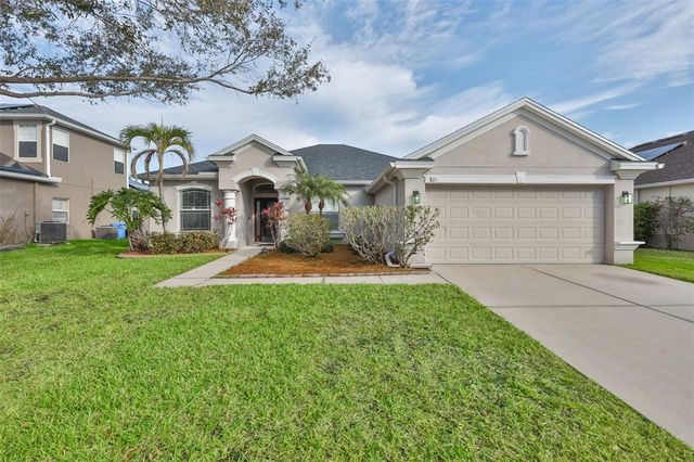 823 Seminole Sky Dr, Ruskin, FL 33570