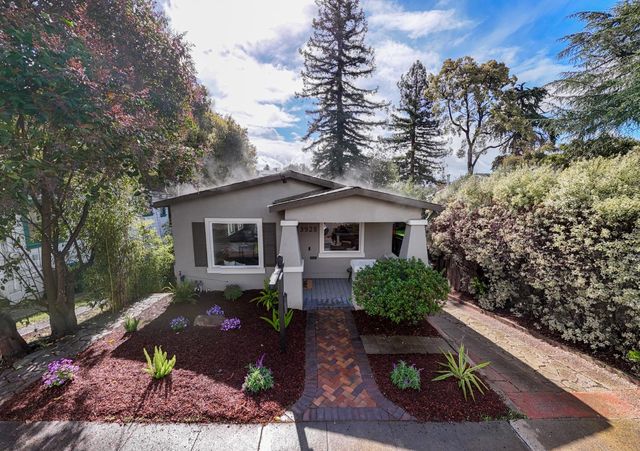 3928 Magee Ave, Oakland, CA 94619