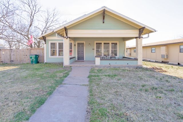 701 N  Mason St, Bowie, TX 76230