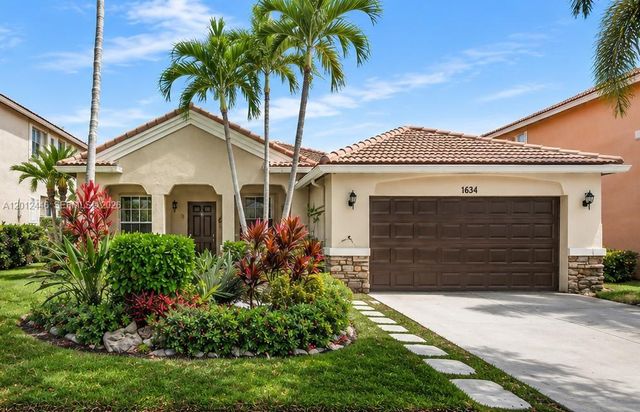 1634 Sandpiper Cir, Weston, FL 33327
