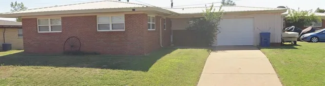 107 Cimarron Rd, Burns Flat, OK 73647