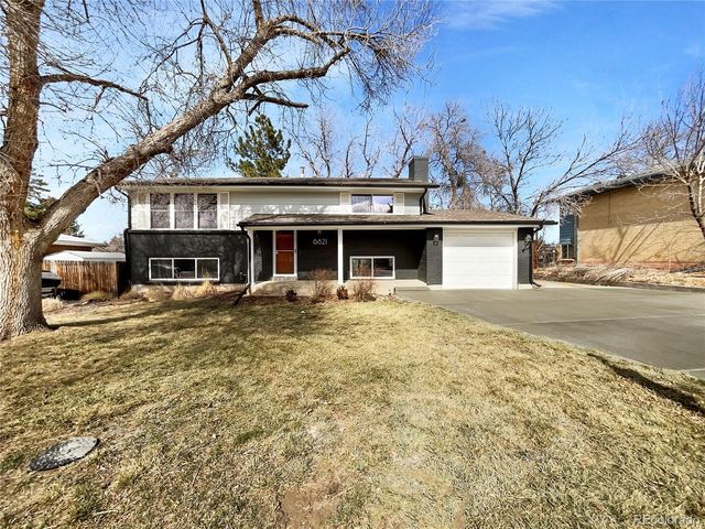 6821 W 75th Place, Arvada, CO 80003