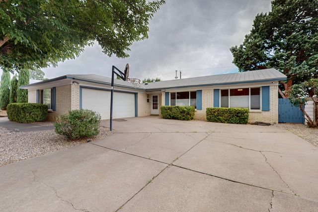 11708 Golden Gate Ave NE, Albuquerque, NM 87111