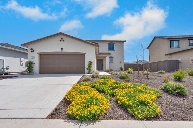 1343 Dusty Maiden Dr, Olivehurst, CA 95961