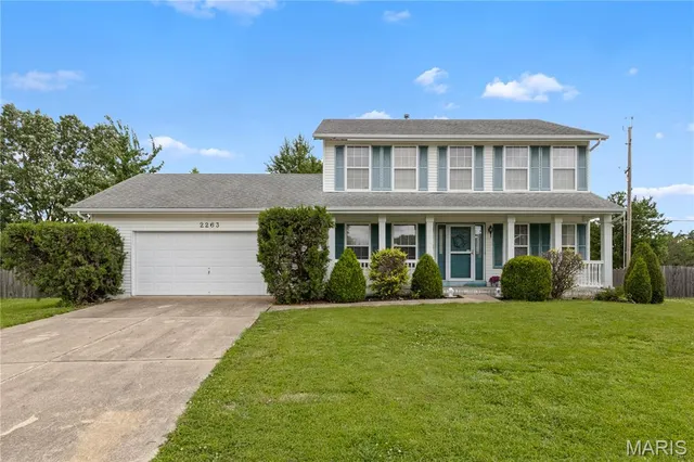 2263 Pendleton Cir, O'Fallon, MO 63368