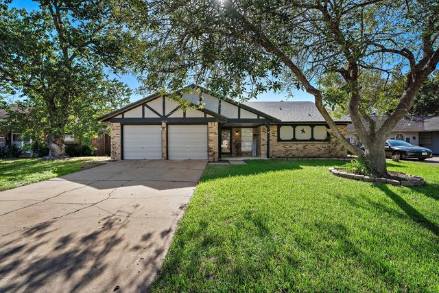 4319 Townes Forest Rd, Friendswood, TX 77546