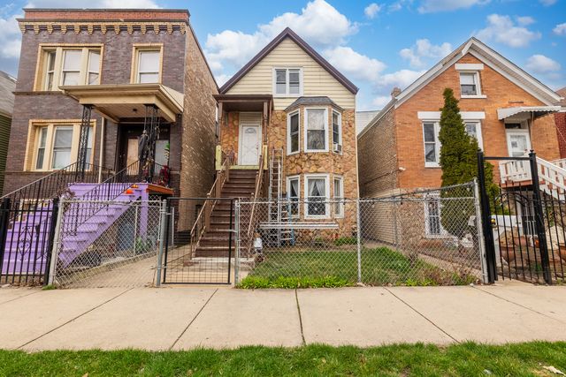 Little Village Chicago Real Estate
