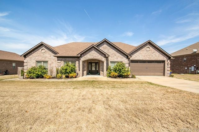 1597 Waterford Dr, Cabot, AR 72023