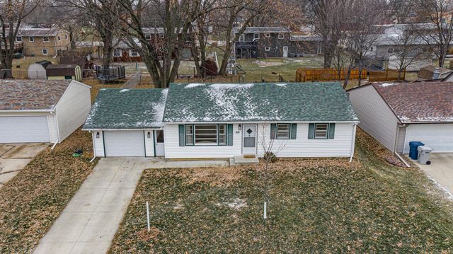 305 7th Ave NW, Kasson, MN 55944