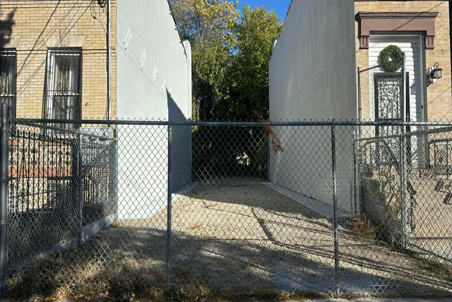 491 Warwick St, Brooklyn, NY 11207