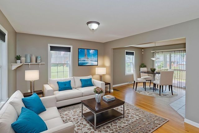 40 Dana Hl, Belchertown, MA 01007