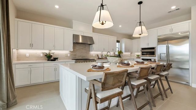 24328 Calle La Roca, Santa Clarita, CA 91354