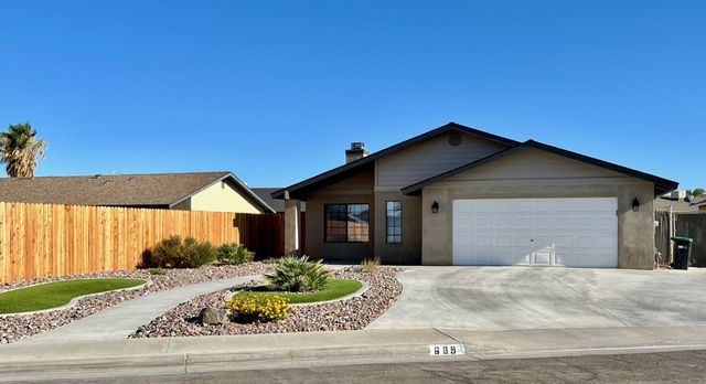629 Beth Ln, Ridgecrest, CA 93555