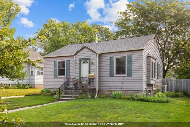 1624 Mount Vernon St, Oshkosh, WI 54901