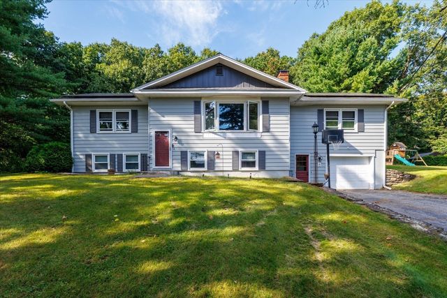 6 Hadley Path, West Brookfield, MA 01585