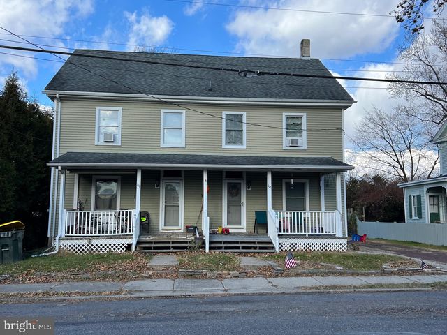 117-119 Maplewood Rd, Riegelsville, PA 18077