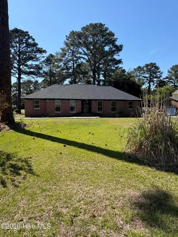 209 Shoreline Drive, New Bern, NC 28562