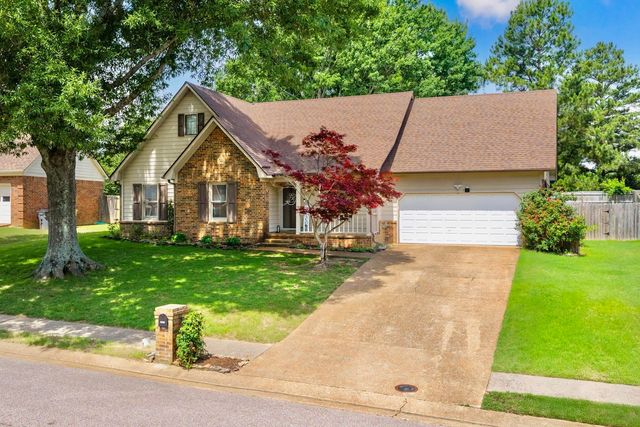 3075 Stonecrest Cir, Lakeland, TN 38002