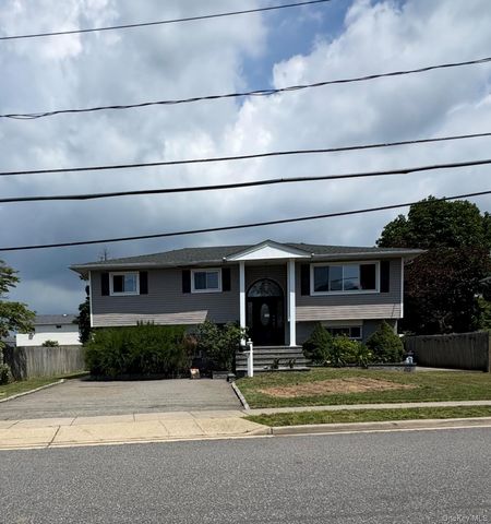 19 Jersey Street, Hicksville, NY 11801