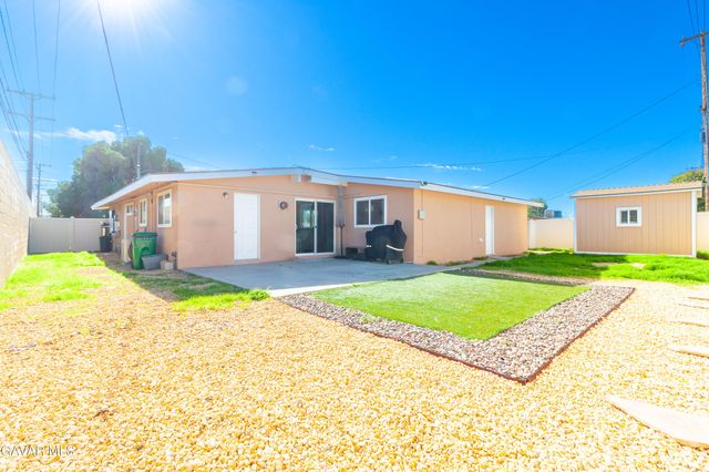 2005 W  Milling St, Lancaster, CA 93536