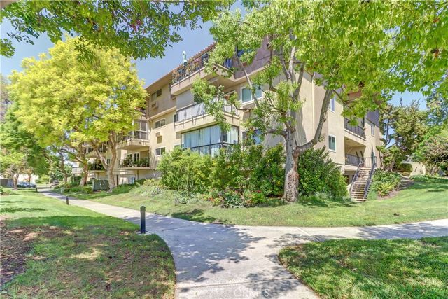 2381 Via Mariposa W #2B, Laguna Woods, CA 92637