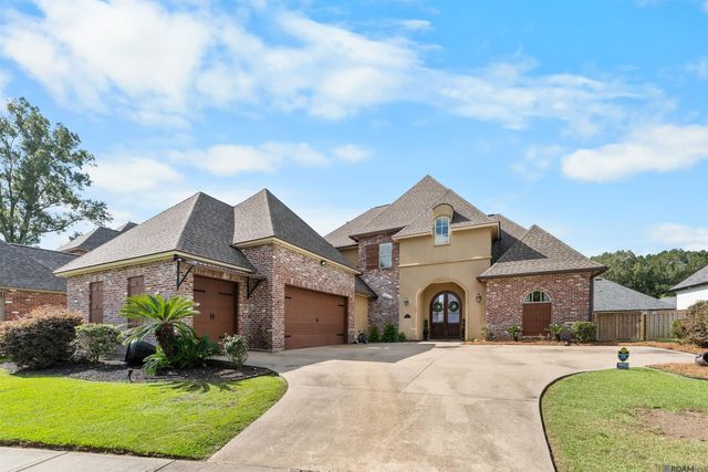 1902 Royal Troon Ct, Zachary, LA 70791
