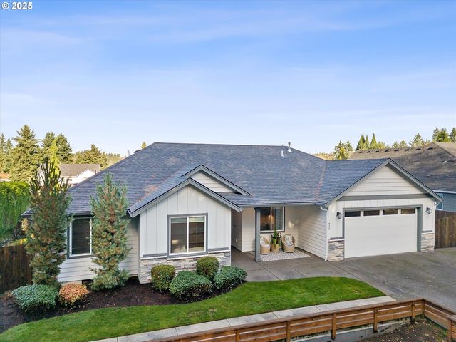 520 NW 117th St, Vancouver, WA 98685