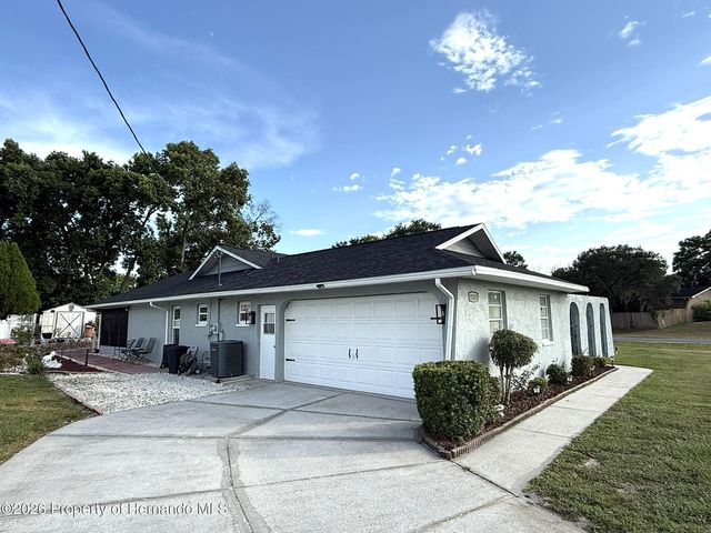 2155 Ardenwood Dr, Spring Hill, FL 34609