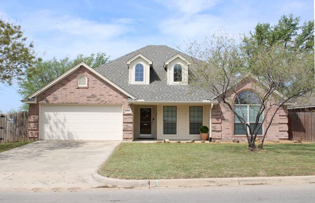 1801 Roadrunner Dr, Weatherford, TX 76088
