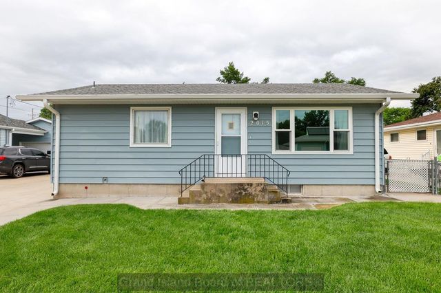 2015 W  11th St, Grand Island, NE 68803