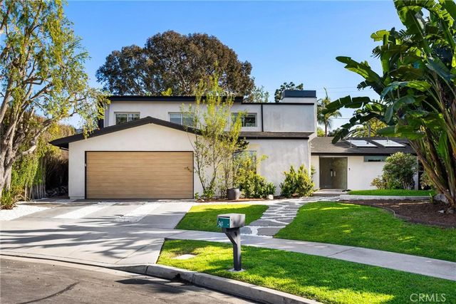 341 Vista Baya, Costa Mesa, CA 92627