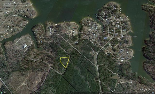 315 Falcon Dr, Hemphill, TX 75948