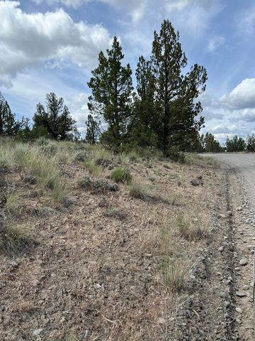 NW Pinecrest Dr #27, Prineville, OR 97754