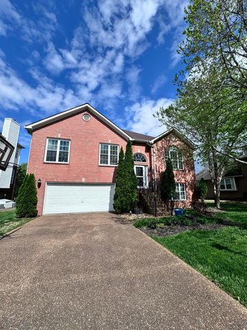 324 Moonwater Ct, Hermitage, TN 37076